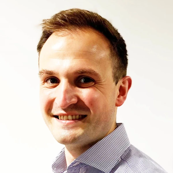Dr Alexander Pora